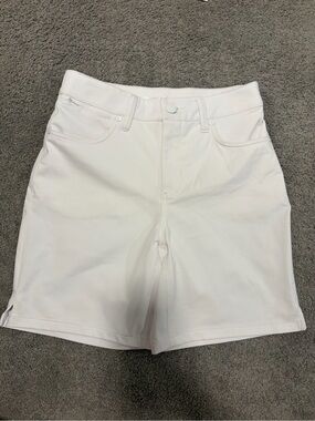 Tommy Bahama White Women's Bermuda Shorts